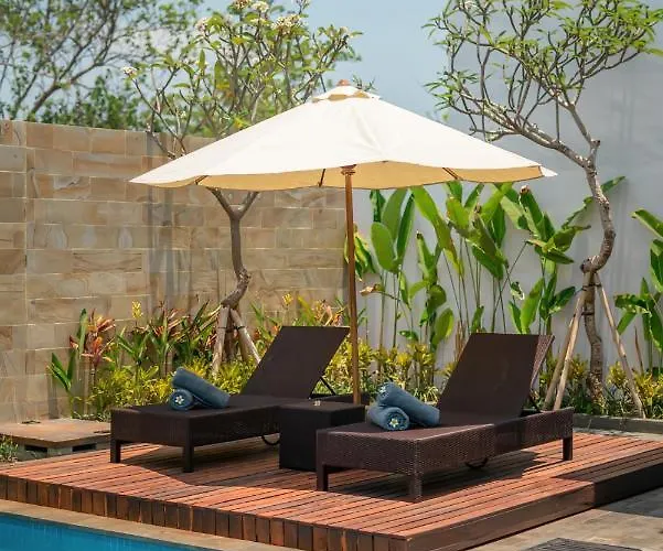 Selikur 2 - Brand New! Spacious 3br In Villa Seminyak