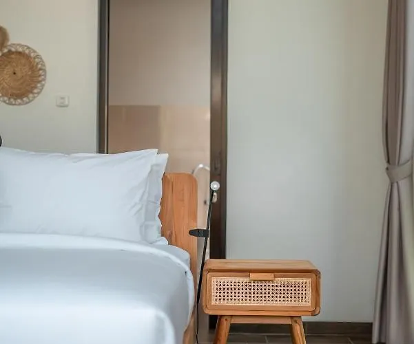 Selikur 2 - Brand New! Spacious 3br In * Seminyak