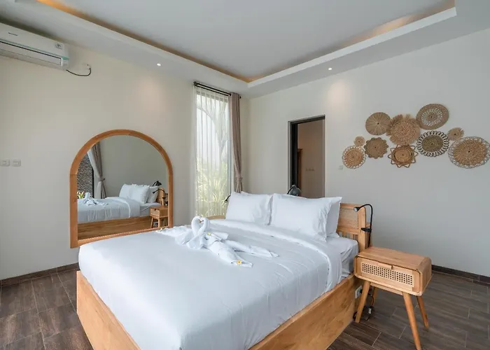 Selikur 2 - Brand New! Spacious 3br In Villa Seminyak